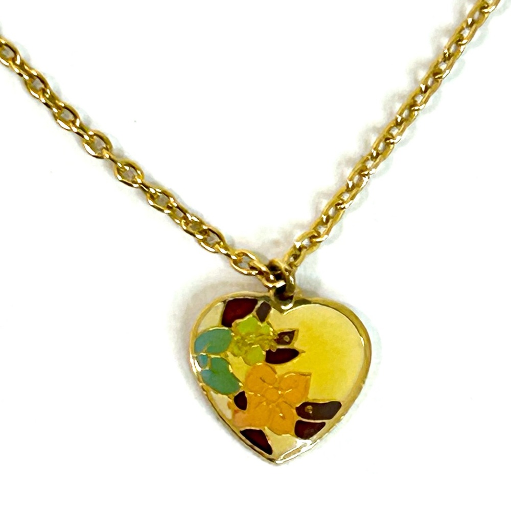 Vintage Gold Toned Necklace with Heart Enamel Pendant